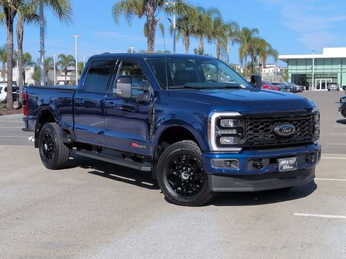 Used 2026 Ford F250 Lariat w/ Black Appearance Package image 2