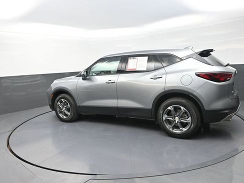 Used 2025 Chevrolet Blazer LT FWD image 59