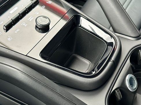 Certified 2024 Porsche Cayenne Turbo GT AWD/4WD image 22