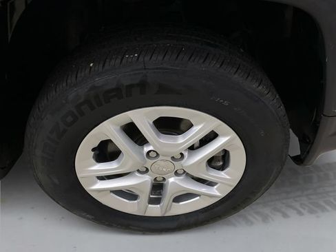 Used 2018 Jeep Compass Sport AWD/4WD image 16