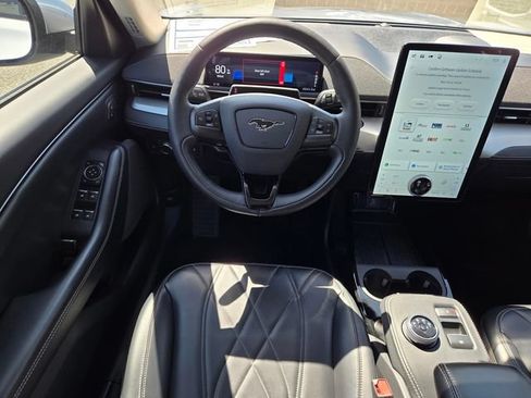Certified 2022 Ford Mustang Mach-E Select RWD image 17