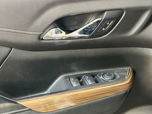 Used 2020 GMC Acadia SLE FWD image 15