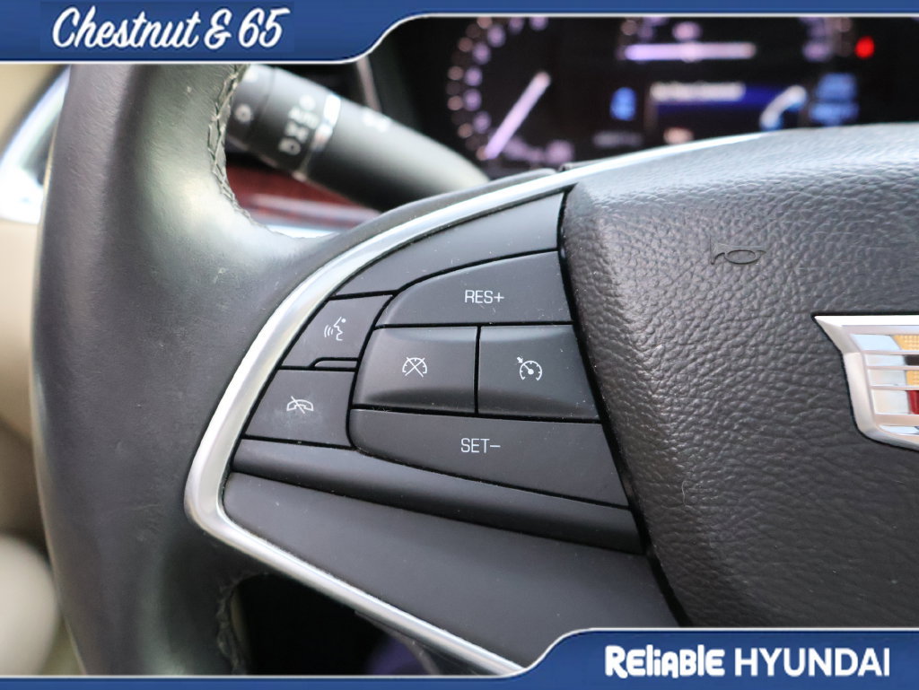 Used 2017 Cadillac XT5 Premium Luxury FWD image 27