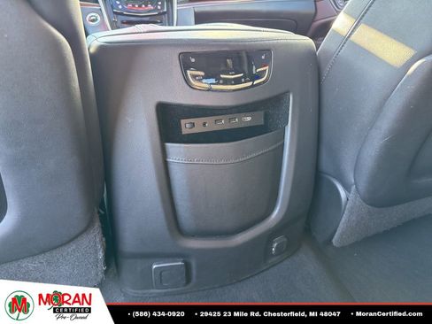 Used 2019 Cadillac Escalade Premium Luxury AWD/4WD image 30