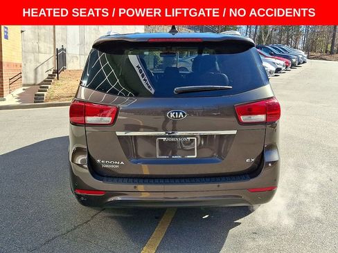 Used 2017 Kia Sedona EX image 23