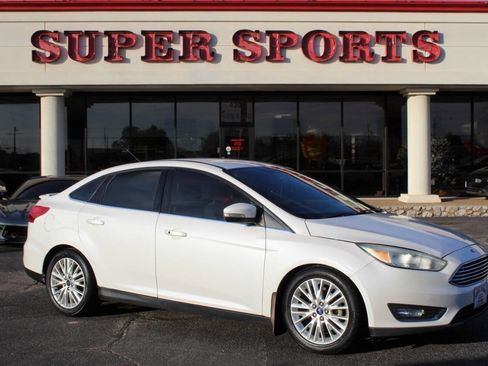 Used 2016 Ford Focus Titanium w/ Exterior Protection Package image 1