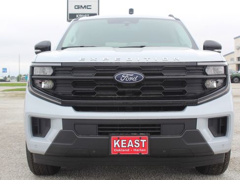 New 2026 Ford Expedition Max Active AWD/4WD image 9