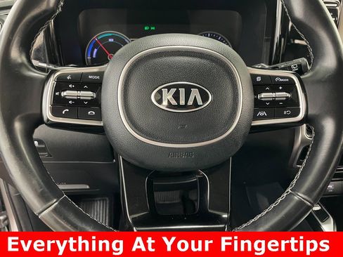 Used 2021 Kia Sorento S image 4