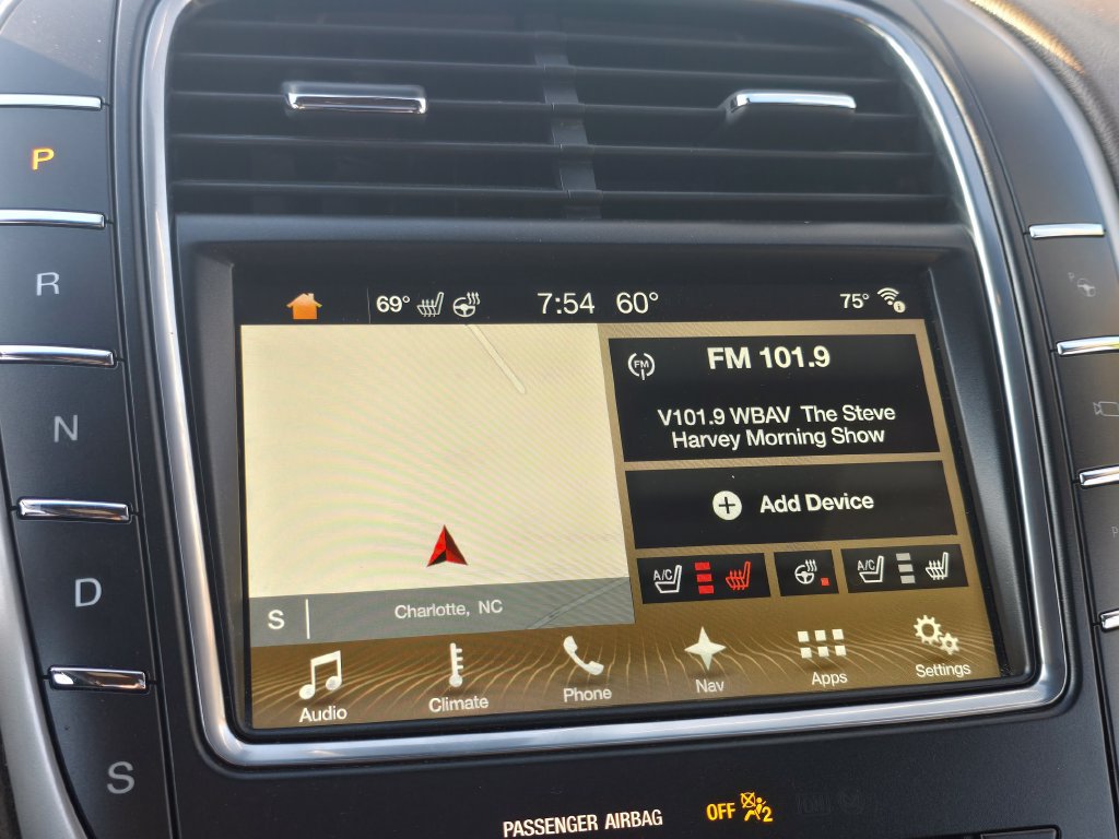 Used 2018 Lincoln MKX Reserve FWD image 27