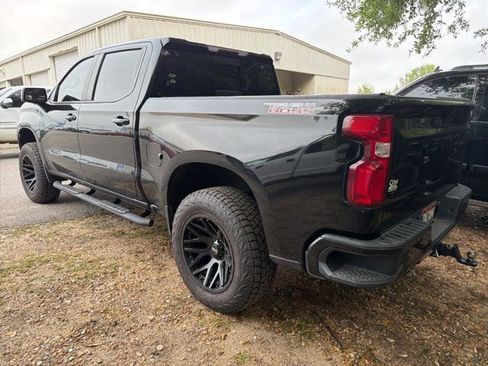 Used 2021 Chevrolet Silverado 1500 LT Trail Boss w/ Convenience Package II image 13