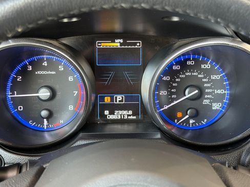 Used 2017 Subaru Outback 3.6R Limited AWD/4WD image 23