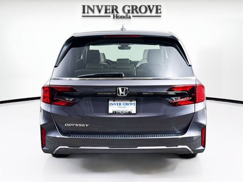 Certified 2026 Honda Odyssey EX-L image 6