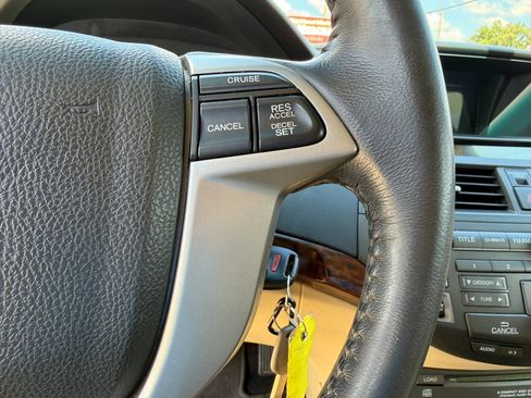 Used 2011 Honda Crosstour EX-L image 23