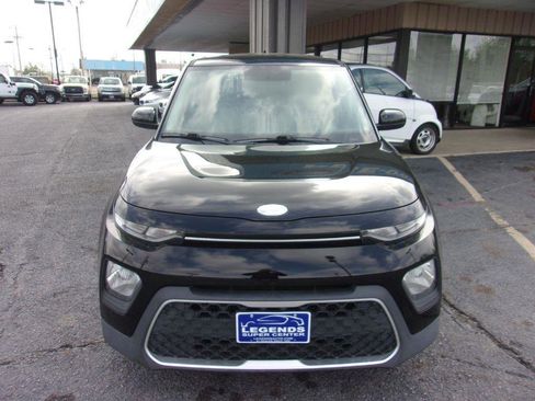 Used 2021 Kia Soul LX image 3