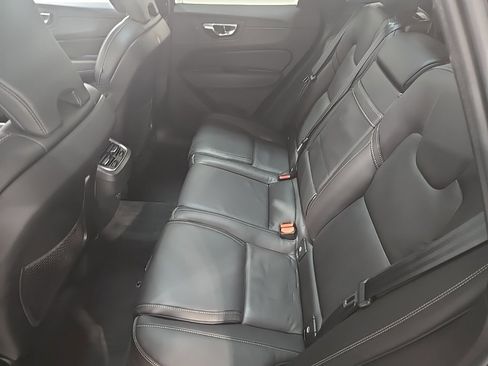 Used 2021 Volvo XC60 T5 Inscription image 18