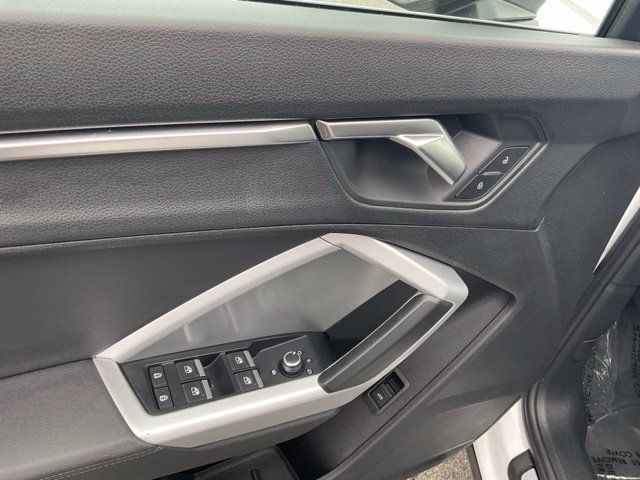 Used 2025 Audi Q3 2.0T Premium AWD/4WD image 12