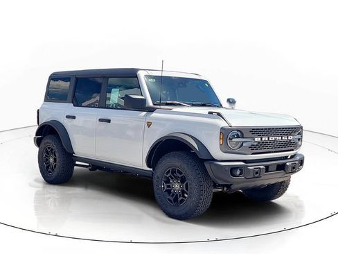 New 2026 Ford Bronco Badlands AWD/4WD image 3