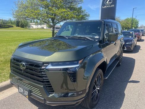 Used 2024 Lexus GX 550 w/ Accessory Package (2T) AWD/4WD image 6