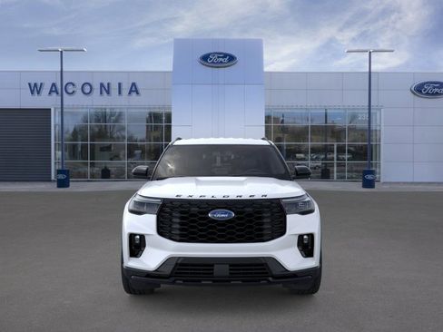 New 2026 Ford Explorer ST-Line w/ ST-Line Street Pack AWD/4WD image 6