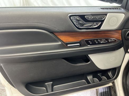 Used 2019 Lincoln Navigator Reserve w/ Cargo Package image 13