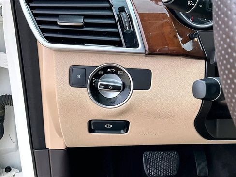 Used 2018 Mercedes-Benz GLS 450 4MATIC image 33