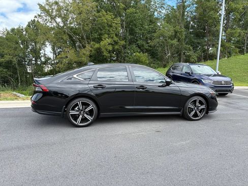 Used 2024 Honda Accord Sport image 8