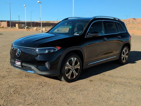 Used 2024 Mercedes-Benz EQB 250+ image 7
