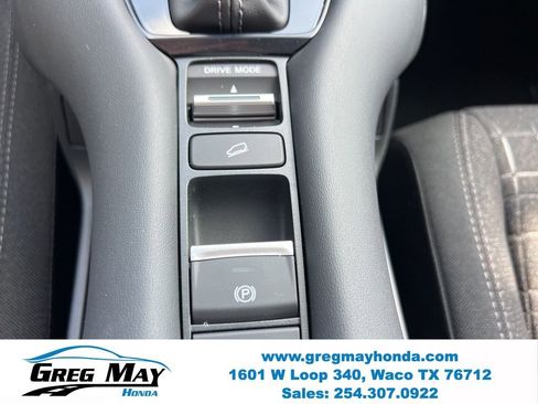 New 2026 Honda HR-V LX image 17