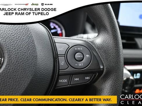 Used 2024 Toyota RAV4 XLE FWD image 17
