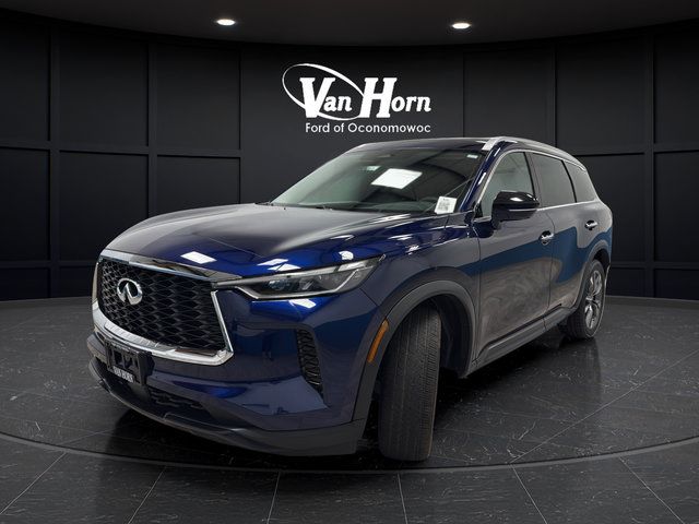 Used 2024 INFINITI QX60 Luxe AWD/4WD image 3