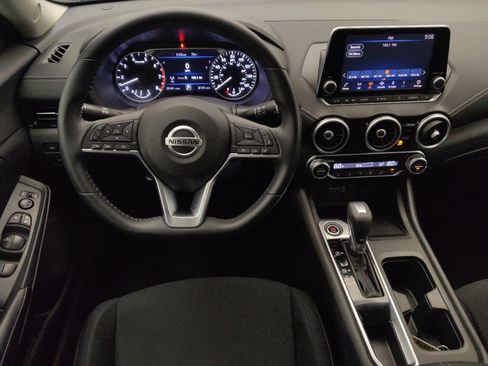 Used 2020 Nissan Sentra SV FWD image 22