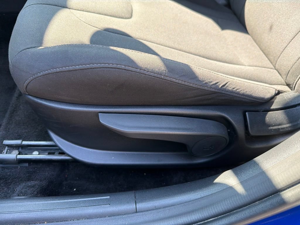 Used 2025 Hyundai Elantra SEL FWD image 8