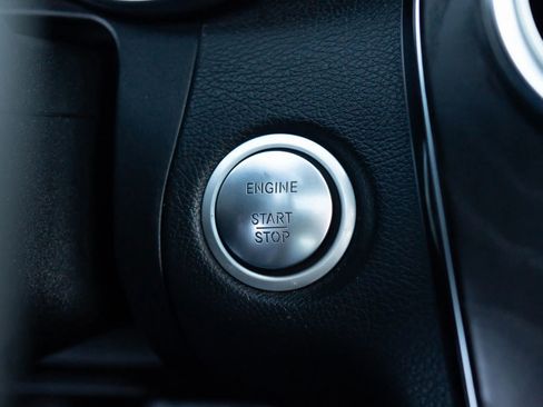 Used 2015 Mercedes-Benz C 63 AMG S image 36