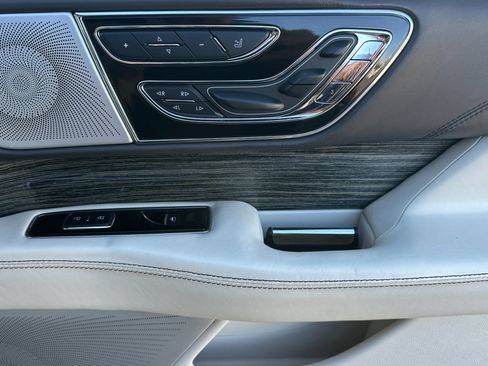 Used 2020 Lincoln Navigator L Black Label image 17