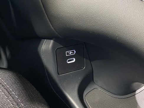 New 2026 Honda HR-V LX image 31