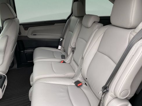 Used 2021 Honda Odyssey EX-L image 16