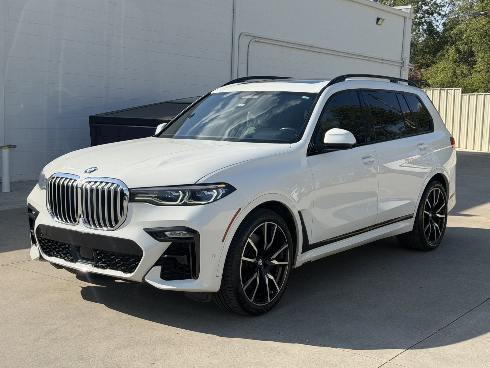 Used 2019 BMW X7 xDrive50i w/ Dynamic Handling Package AWD/4WD image 9