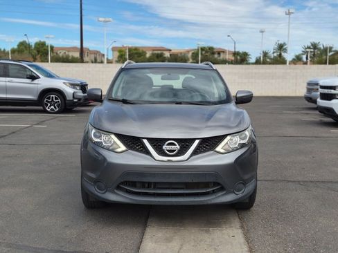 Used 2017 Nissan Rogue Sport SV AWD/4WD image 2