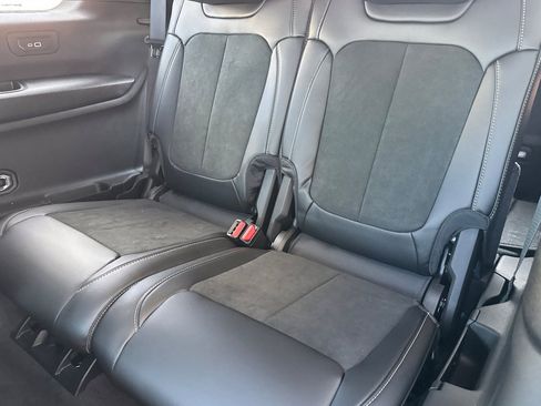 New 2026 Jeep Grand Cherokee L 4WD image 14