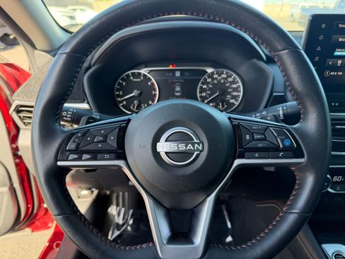 Certified 2024 Nissan Altima 2.0 SR FWD image 20