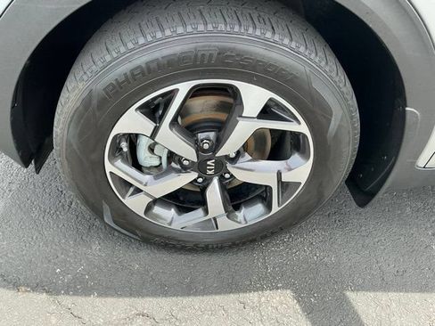 Used 2020 Kia Sportage LX w/ LX Popular Package AWD/4WD image 11