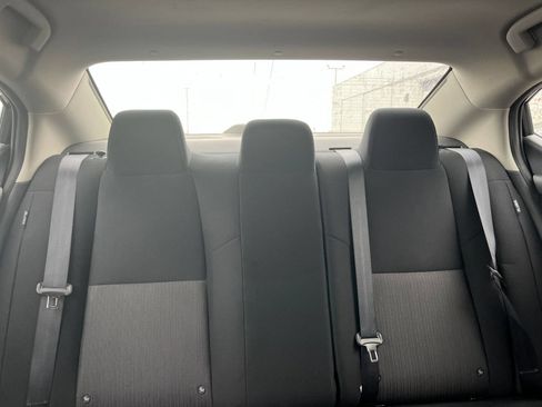 Used 2025 Nissan Sentra SV FWD image 37