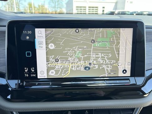 Certified 2025 Volkswagen Atlas SEL AWD/4WD image 13