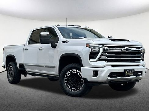 Used 2024 Chevrolet Silverado 2500 High Country w/ High Country Premium Package image 2