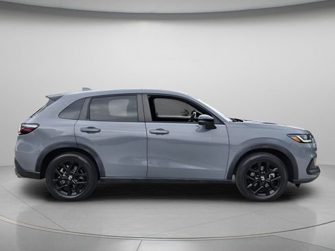 Used 2024 Honda HR-V Sport image 5