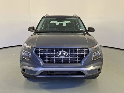 New 2026 Hyundai Venue SEL FWD image 2