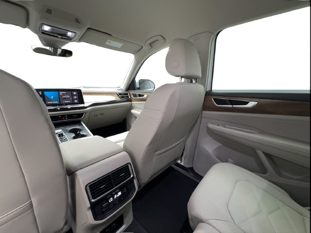Used 2026 Volkswagen Atlas SE FWD image 44
