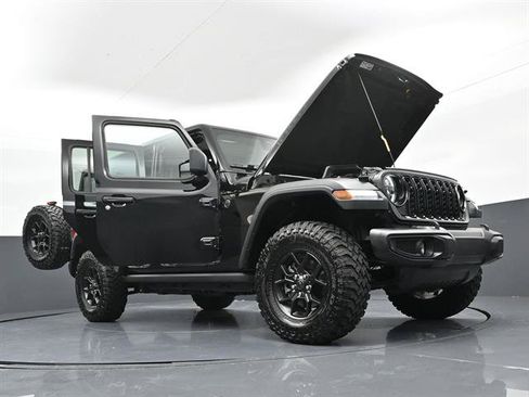 Used 2025 Jeep Wrangler Unlimited Sport AWD/4WD image 45