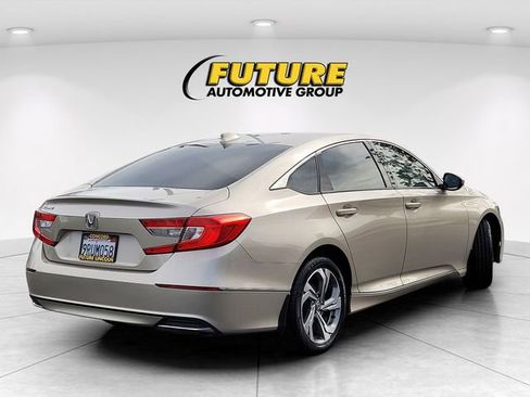 Used 2018 Honda Accord EX image 7