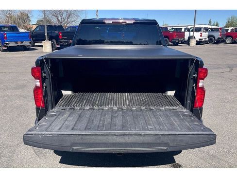 Used 2021 Chevrolet Silverado 1500 LT AWD/4WD image 11